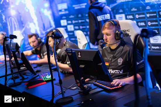 2025LPL夏季赛组内赛趣味数据一览：FPX最大落后10855经济翻盘