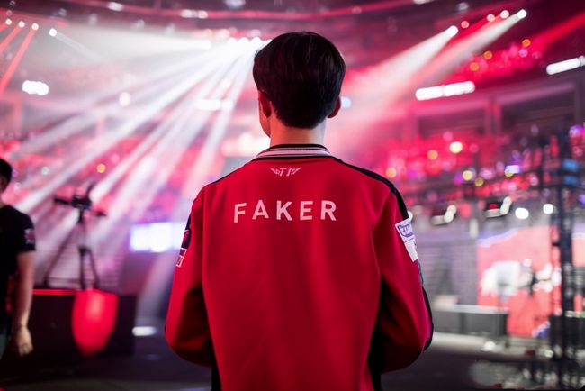 BLG官方分享：收拾行李中！准备出发