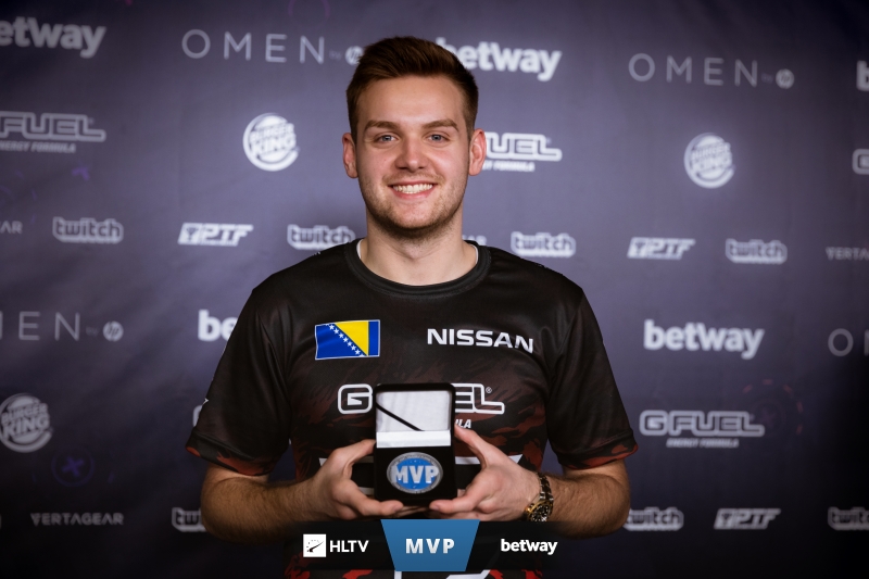 NIP官方：下路选手 Photic 正式离队